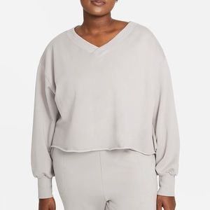 NWT Nike Yoga Luxe Plus Size Fleece V-Neck Top